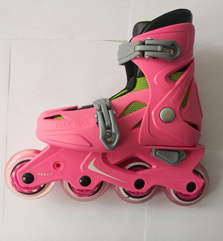 玫红色轮滑鞋